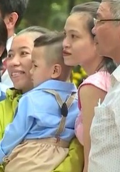 Người dân TP Hồ Chí Minh nhộn nhịp du xuân ngày Tết