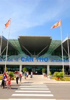 Lượng khách qua sân bay Cần Thơ tăng đột biến