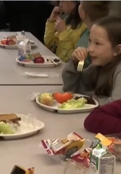 Đề xuất quy định lượng đường trong bữa ăn ở trường học Mỹ