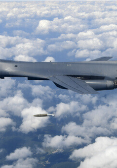 Máy bay ném bom chiến lược B-1B của Mỹ tham gia tập trận tại Hàn Quốc