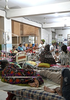 Hơn 1.000 ca tử vong trong đợt bùng phát sốt xuất huyết tồi tệ nhất ở Bangladesh
