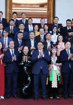 Thủ tướng Phạm Minh Chính: Tập trung hoàn thiện cơ chế, chính sách tuyển dụng, sử dụng, đãi ngộ giáo viên