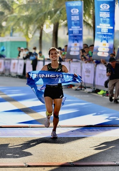 Hồng Lệ và Đan Quyết vô địch nữ, nam Giải Marathon Quốc tế Di sản Hạ Long 2023