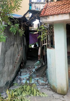 Hà Nội: Một gia đình khoan giếng, 6 hộ dân phải di dời do sụt lún