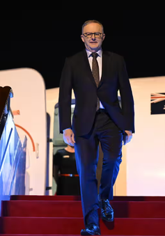 Thủ tướng Australia thăm Trung Quốc, cải thiện quan hệ song phương