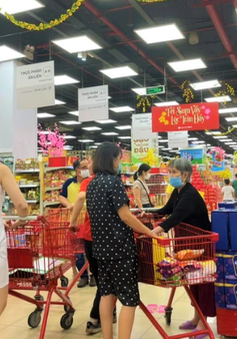Nhiều siêu thị tung khuyến mãi, giảm giá đến 50% dịp Tết