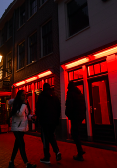 Amsterdam lên kế hoạch di dời phố đèn đỏ