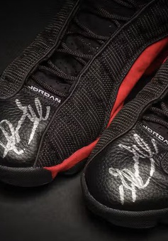 Đôi giày của Michael Jordan thiết lập kỷ lục đấu giá mới