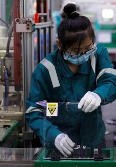 Hoạt động sản xuất tại Trung Quốc bị thu hẹp