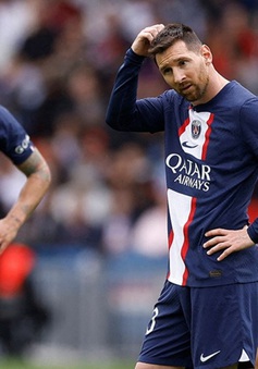 Messi mờ nhạt, Hakimi nhận thẻ đỏ - PSG thua sốc trên sân nhà