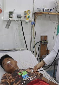 Diễn biến sức khỏe 3 trẻ nghi ngộ độc Botulinum sau khi ăn chả lụa bán dạo tại TP. Hồ Chí Minh