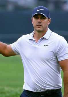 Brooks Koepka vươn lên dẫn đầu sau vòng 3 PGA Championship