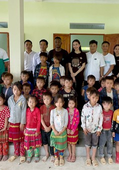 Hoa hậu Thùy Tiên cùng Quang Linh Vlogs hoàn thành dự án xây điểm trường tại Hà Giang