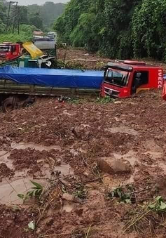 Tìm thấy thi thể lái xe người Việt tử vong trong vụ sạt lở đường 8 tại Lào