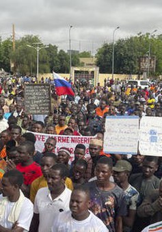 Lãnh đạo Niger bị phế truất kêu gọi Mỹ can thiệp