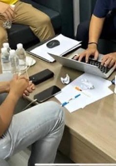 TP Hồ Chí Minh: Triệt phá vụ buôn lậu iPhone 15 về Việt Nam
