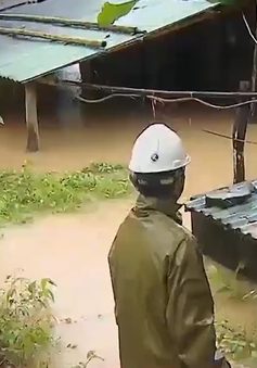 Thanh Hóa: Di dời dân tại khu vực ngập lụt đến nơi an toàn
