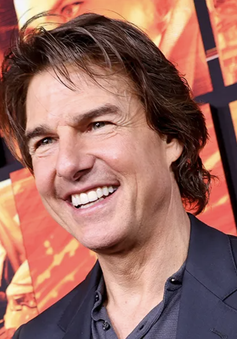 Tom Cruise ký thoả thuận với Warner Bros để phát triển các dự án điện ảnh