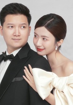 Chân dung chồng sắp cưới của diễn viên Ngọc Huyền, NSND Công Lý trở lại nhà hát làm việc