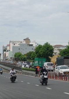 TP Hồ Chí Minh: Cầu vượt thép thành “điểm đen” tai nạn