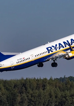 Ryanair yêu cầu Boeing bồi thường