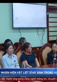 Gia đình các liệt sĩ hy sinh trong vụ khủng bố ở Đắk Lắk hiến tặng di vật