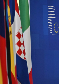 Hội nghị thượng đỉnh EU tìm giải pháp tự chủ phòng thủ