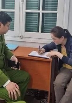 Hà Nội: Xử phạt người bán hàng rong “chặt chém” du khách nước ngoài