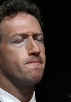 Mark Zuckerberg và Facebook mất bao nhiêu tiền sau sự cố sập toàn cầu?