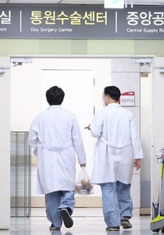Các bệnh viện Hàn Quốc thiệt hại nặng nề do khủng hoảng y tế