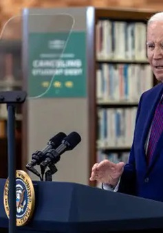 Tổng thống Joe Biden thông báo kế hoạch giảm nợ cho 30 triệu người Mỹ
