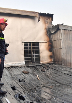 Kiên Giang: Ngọn lửa bùng phát trong hẻm thiêu rụi 2 căn nhà