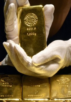 Giá vàng miếng SJC cao hơn thế giới hơn 15 triệu đồng/lượng