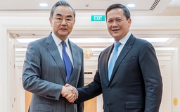 Trung Quốc và Campuchia ký 3 văn kiện hợp tác