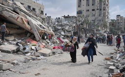 Người dân Dải Gaza điêu đứng do thiếu tiền mặt