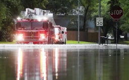 Lũ lụt nghiêm trọng "tấn công" bang Texas, Mỹ