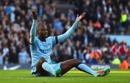 Vừa dùng lại Twitter, Yaya Toure đã bị phân biệt chủng tộc