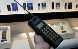 Chiêm ngưỡng chiếc điện thoại đầu tiên của Samsung