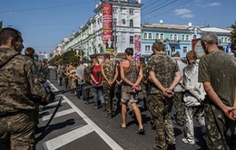 Chính phủ Ukraine và lực lượng chống đối tiếp tục trao đổi tù binh