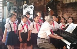 1.250 thiếu nhi hát bài “Ai yêu Bác Hồ Chí Minh hơn thiếu niên nhi đồng”