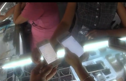 Thâm nhập chợ iPhone giả tại Móng Cái, Quảng Ninh