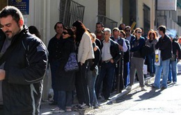 “Bữa ăn thiện nguyện” phát hơn 1 tấn thức ăn cho dân nghèo Hy Lạp