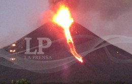 Nicaragua: Núi lửa Momotombo phun trào trở lại sau 110 năm ngừng hoạt động