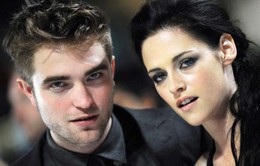 Kristen Stewart đau đớn vì Robert Pattinson đính hôn