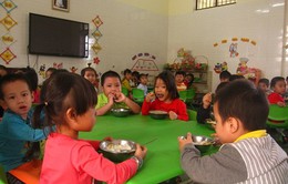 Bình Định: Thực hiện bán trú cho trẻ mầm non xã bãi ngang