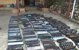 Lạng Sơn: Thu giữ gần 300 dùi cui điện từ Trung Quốc