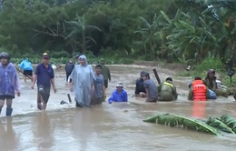 Mưa lũ ở Bình Định, hơn 1.000 ngôi nhà bị ngập