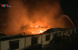 VIDEO hiện trường kinh hoàng vụ cháy nhà máy nến ở Hải Phòng