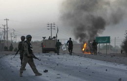 Đánh bom xe tự sát ngay gần sân bay Kabul, Afghanistan