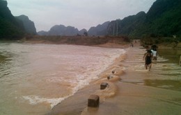 Quảng Bình: Rình rập hiểm họa đập tràn ngầm bến Tróoc mùa mưa lũ
